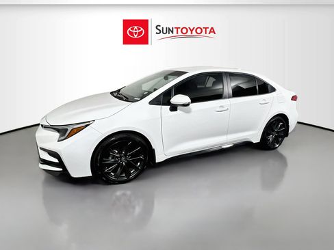 Used 2024 Toyota Corolla SE FWD image 9