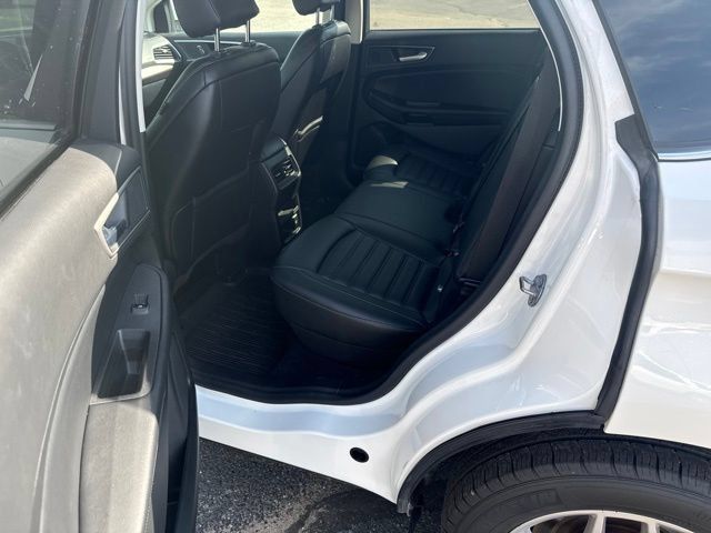 Used 2023 Ford Edge SEL w/ Convenience Package AWD/4WD image 15