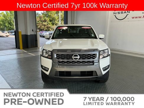 Used 2025 Nissan Frontier SV w/ SV Convenience Package RWD image 22