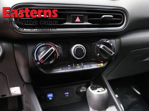 Used 2023 Hyundai Kona SEL w/ Cargo Package FWD image 19