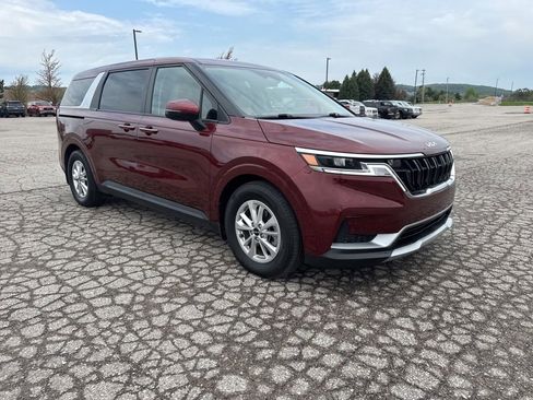 Used 2024 Kia Carnival LX FWD image 13