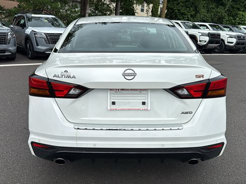 Certified 2023 Nissan Altima 2.5 SR w/ SR Premium Package AWD/4WD image 24