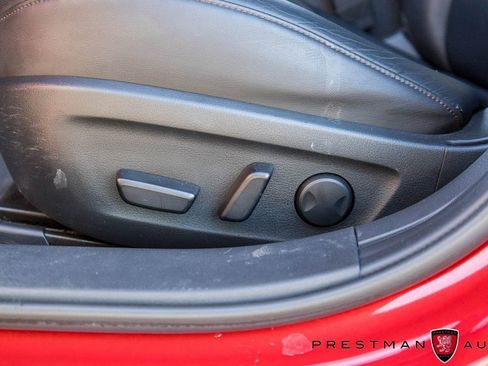 Used 2021 MAZDA MAZDA3 s image 23