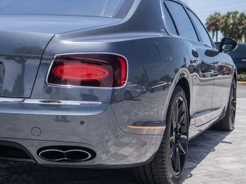 Used 2018 Bentley Flying Spur S V8 AWD/4WD image 9