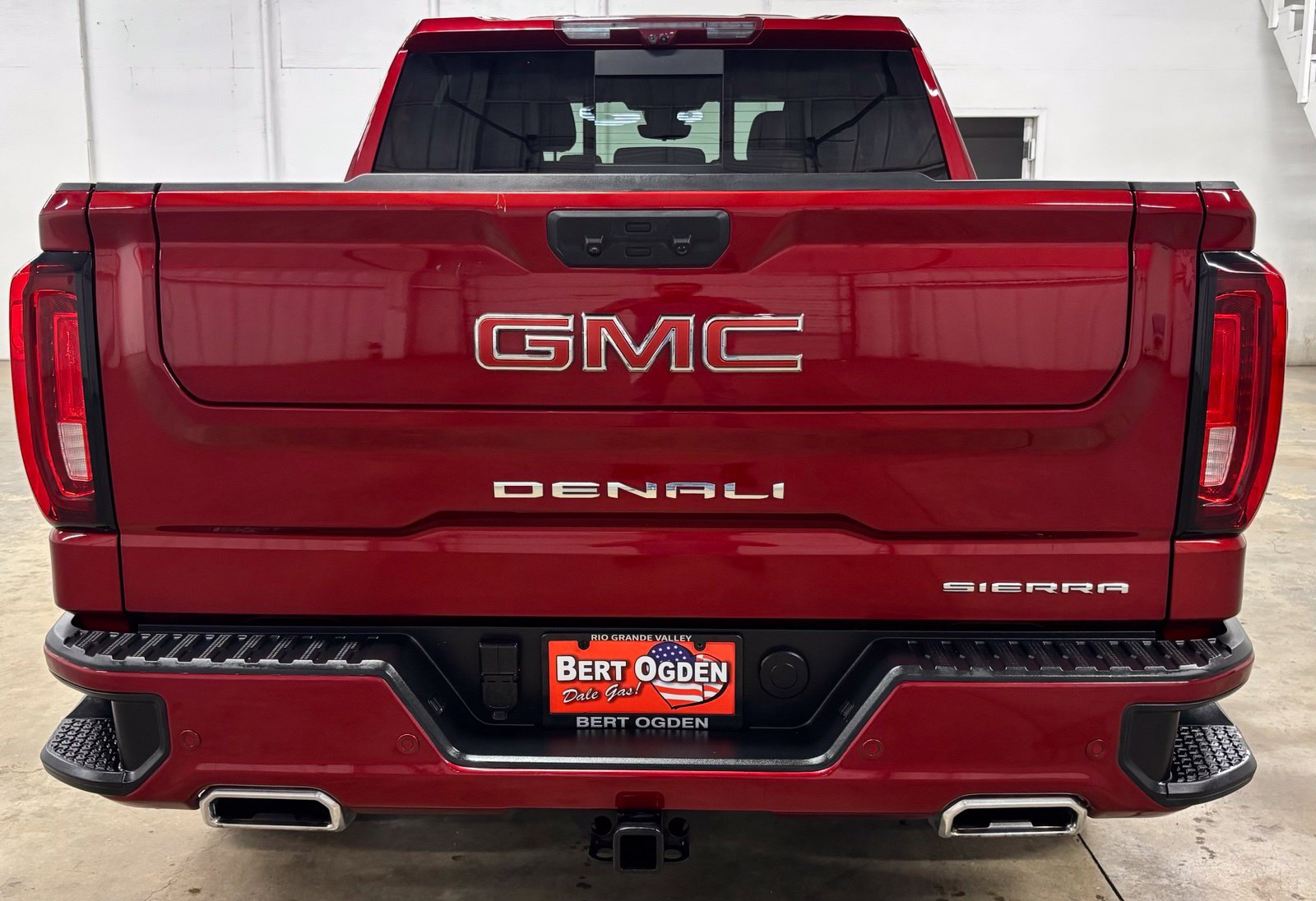 Used 2024 GMC Sierra 1500 Denali w/ Denali Reserve Package AWD/4WD image 5