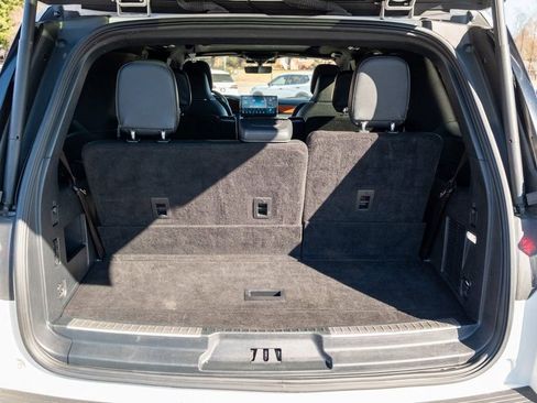 Used 2023 Lincoln Navigator Reserve image 34
