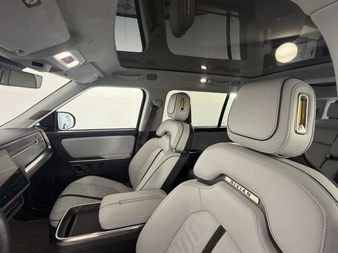 Used 2023 Rivian R1S Adventure AWD/4WD image 13