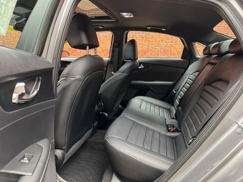 Used 2024 Kia Forte GT-Line w/ GT-Line Premium Package image 23