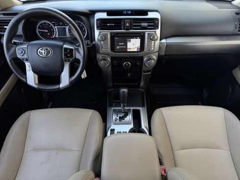 Used 2017 Toyota 4Runner SR5 Premium RWD image 11