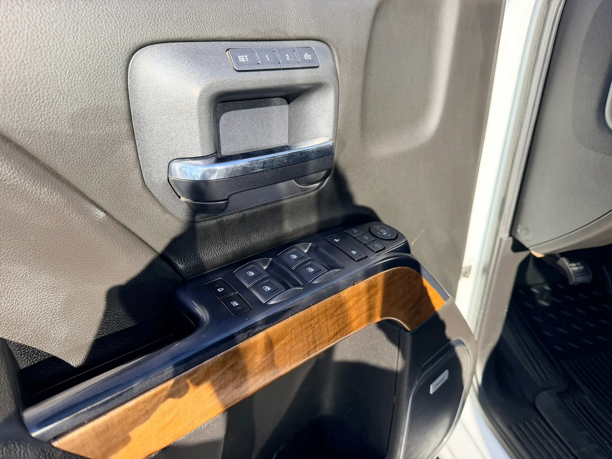 Used 2019 Chevrolet Silverado 3500 LTZ w/ Duramax Plus Package AWD/4WD image 10