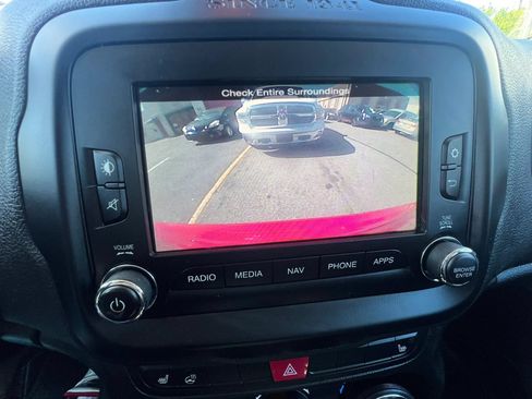 Used 2016 Jeep Renegade Limited AWD/4WD image 28