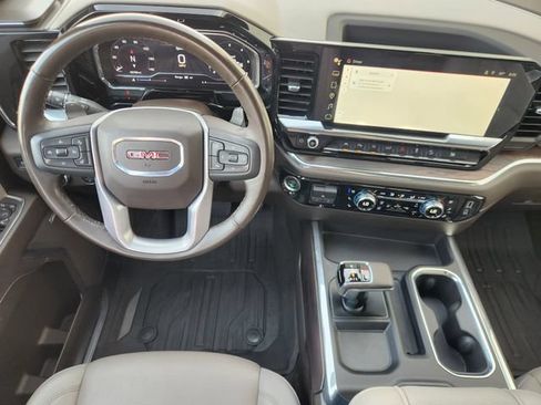 Used 2024 GMC Sierra 1500 SLT AWD/4WD image 29