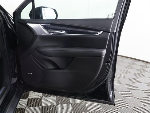 Used 2022 Cadillac XT5 Premium Luxury w/ LPO, Floor Liner Package image 25