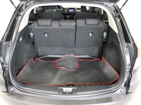 Used 2017 Honda HR-V LX image 27