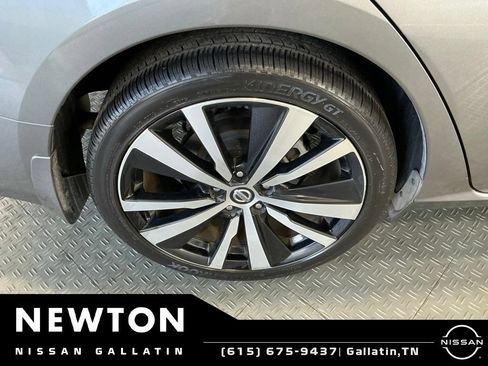 Used 2020 Nissan Altima 2.5 SR FWD image 39