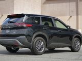 Used 2023 Nissan Rogue S image 4