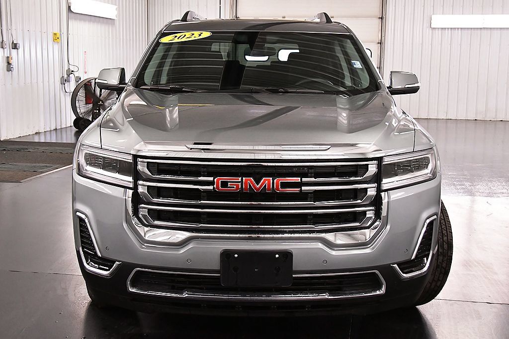 Used 2023 GMC Acadia SLE w/ Driver Convenience Package AWD/4WD image 2