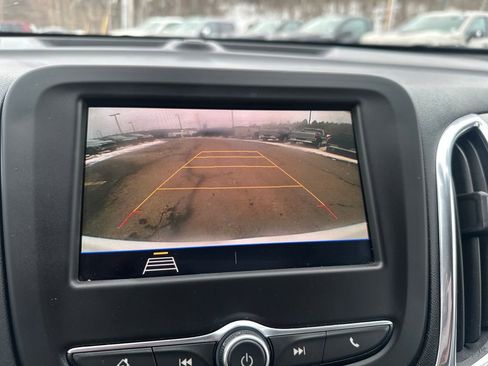 Used 2020 Chevrolet Equinox LS w/ LS Convenience Package image 15