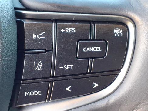 Used 2019 Lexus ES 300h w/ Luxury Package image 30