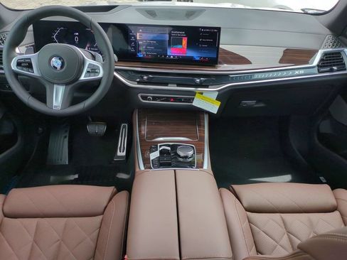 New 2026 BMW X5 xDrive40i w/ M Sport Package AWD/4WD image 15