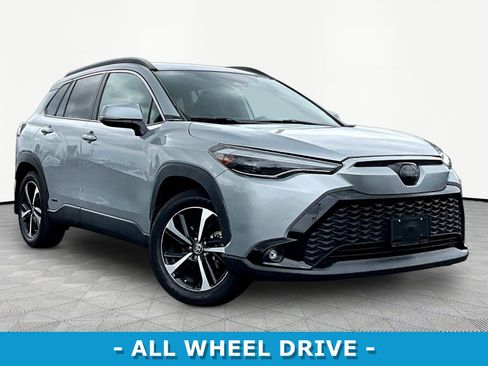 Used 2024 Toyota Corolla Cross AWD Hybrid w/ Convenience Package image 3