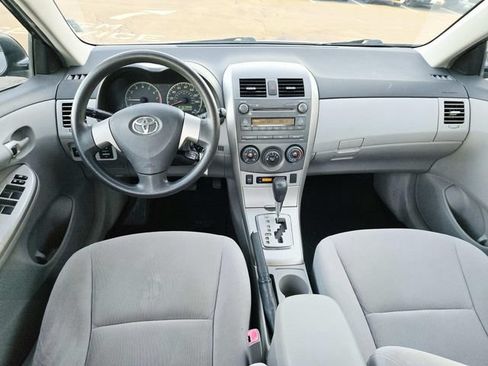 Used 2011 Toyota Corolla LE FWD image 6
