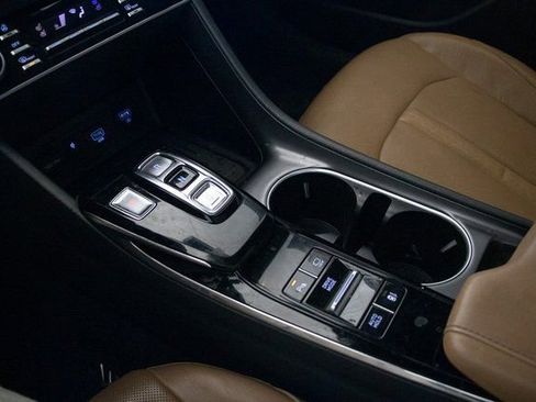 Used 2020 Hyundai Sonata Limited image 31