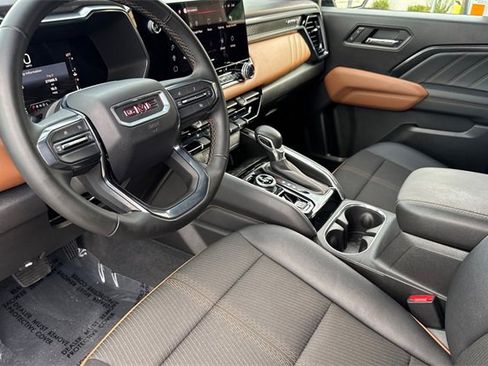 Used 2023 GMC Canyon AT4 image 10