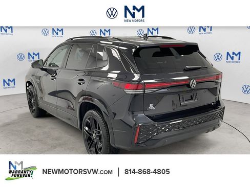 New 2026 Volkswagen Tiguan SE R-Line image 2