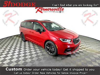 New 2026 Chrysler Pacifica Limited