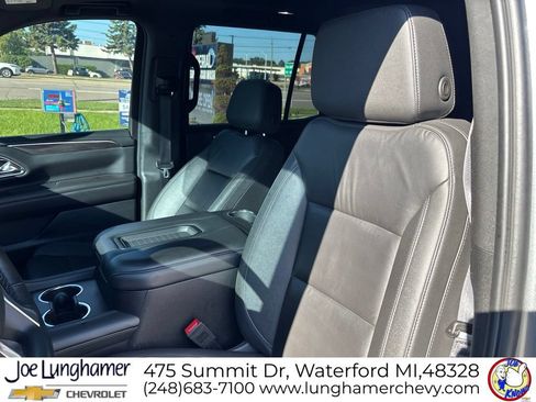 Used 2024 Chevrolet Tahoe Z71 w/ Luxury Package AWD/4WD image 14
