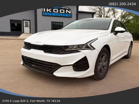 Used 2023 Kia K5 LXS FWD image 1