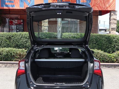 Used 2020 Toyota Prius LE FWD image 9