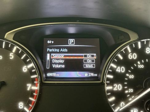 Used 2016 Nissan Pathfinder Platinum w/ Family Entertainment Package FWD image 13