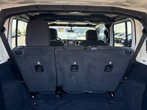 Used 2020 Jeep Wrangler Unlimited Sport w/ Cold Weather Group AWD/4WD image 10