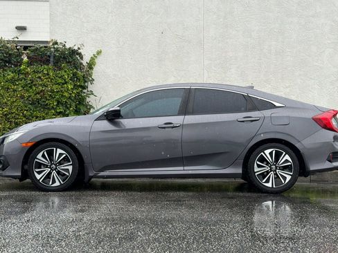 Used 2017 Honda Civic EX-T image 9