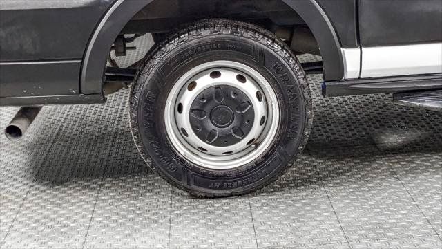 Used 2022 Ford Transit 250 Low Roof RWD image 29