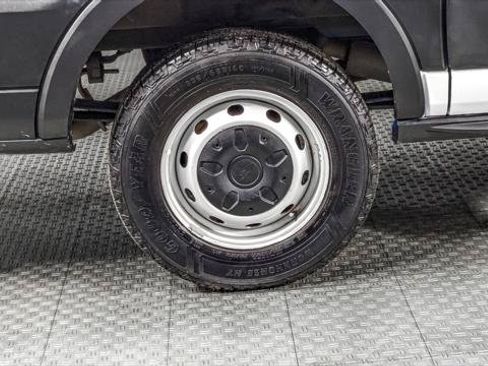 Used 2022 Ford Transit 250 Low Roof RWD image 29