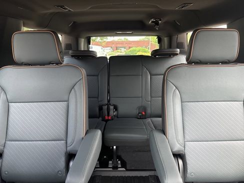 New 2026 GMC Yukon XL AT4 w/ AT4 Premium Package AWD/4WD image 20