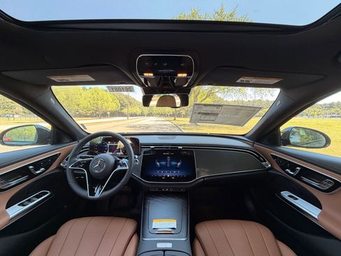 New 2026 Mercedes-Benz E 350 Sedan image 2