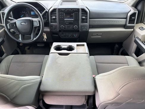 Used 2018 Ford F250 XL w/ STX Appearance Package AWD/4WD image 16
