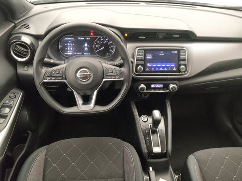Used 2019 Nissan Kicks SV image 22