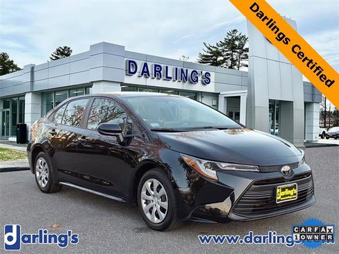 Used 2023 Toyota Corolla LE image 3