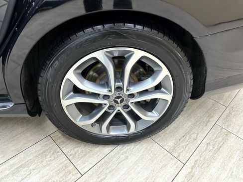 Used 2018 Mercedes-Benz C 300 Sedan image 29