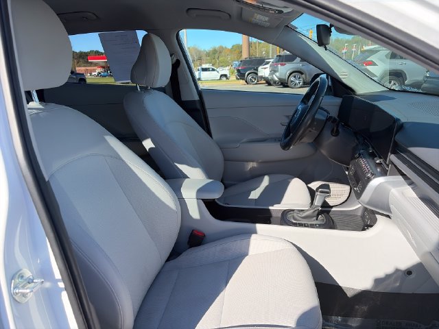 Used 2025 Hyundai Kona SEL AWD/4WD image 12