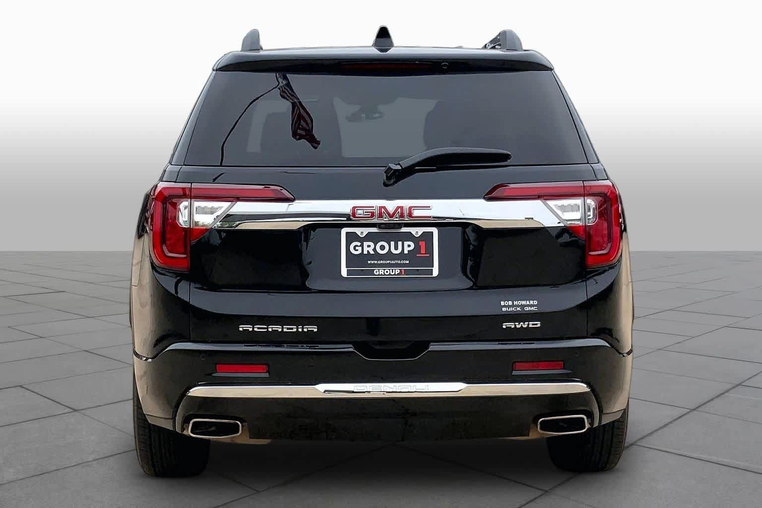 Used 2023 GMC Acadia Denali w/ Black Diamond Edition AWD/4WD image 5