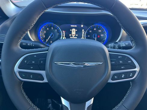 New 2026 Chrysler Pacifica Select AWD/4WD image 20