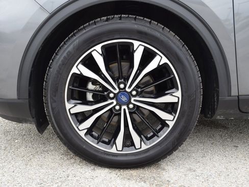 Used 2022 Ford Escape SE w/ SE Sport Appearance Package image 25