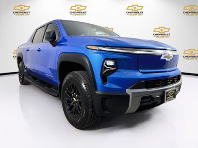 Used 2025 Chevrolet Silverado EV LT