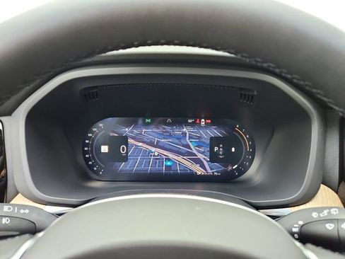 New 2026 Volvo XC60 B5 Core w/ Climate Package image 18